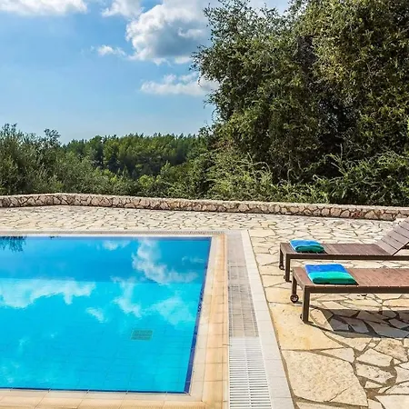 Villa Afrato Sea View *